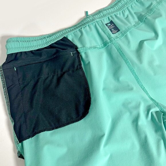 Myles Everyday Short - Picture 8 of 14